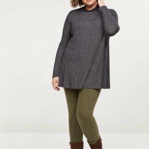 Lane Bryant 26/28 navy blue mock neck swing tunic